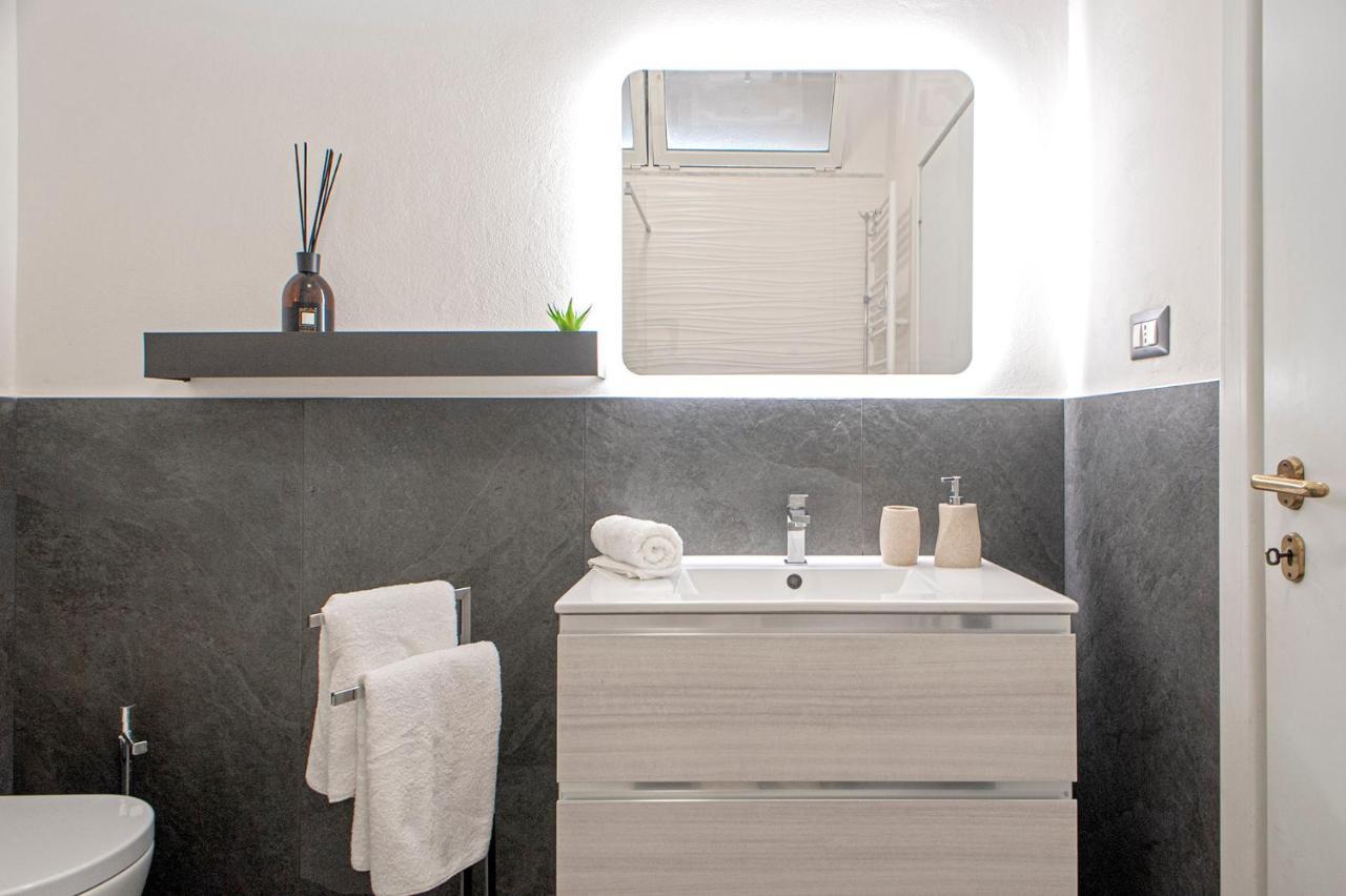 Free Parking Appartamento 5 Stelle Elegante Con Suite Ливорно Экстерьер фото